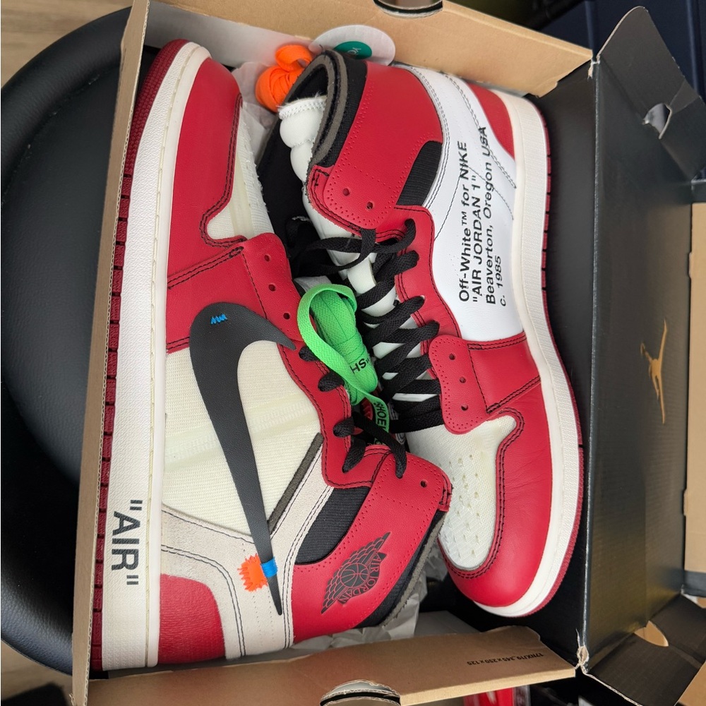 Nike Air Jordan 1 OG x Off-White Chicago
